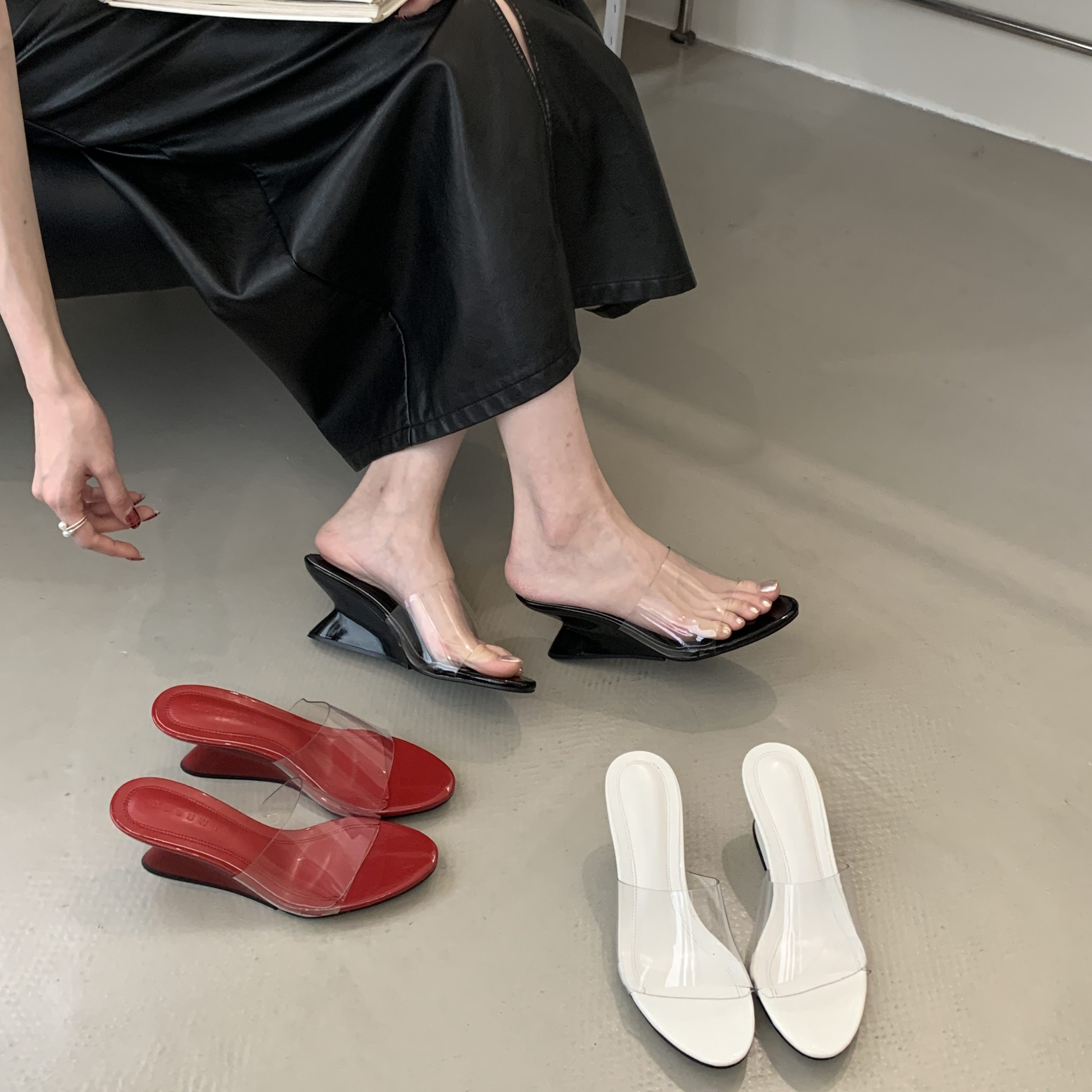 Trendy Transparent Slippers Fashion Wedge Heel Sandals for Women 2026 New Summer Vacation Beach Half Slippers High Heels
