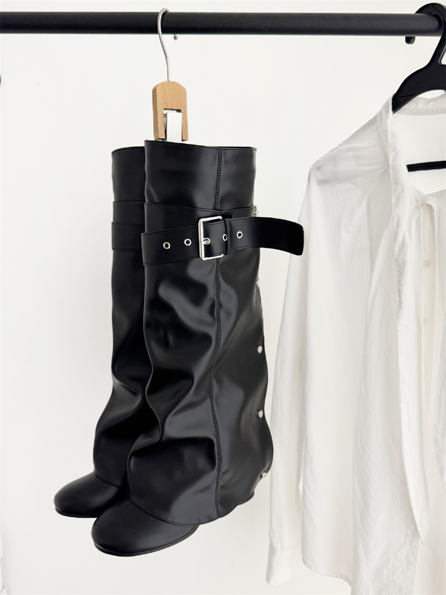Bean Simple Back Button Design High Heel Thick Sole Boots Women 2 Autumn Winter New Style Round Toe Belt Buckle Fashion Boots Trend